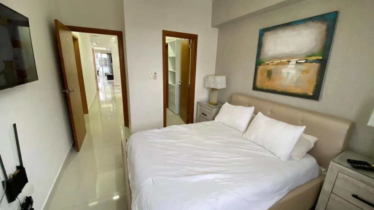 Piantini Paraiso, Central Silence 5 Star Neighborhood Apartment Santo Domingo Dominican Republic
